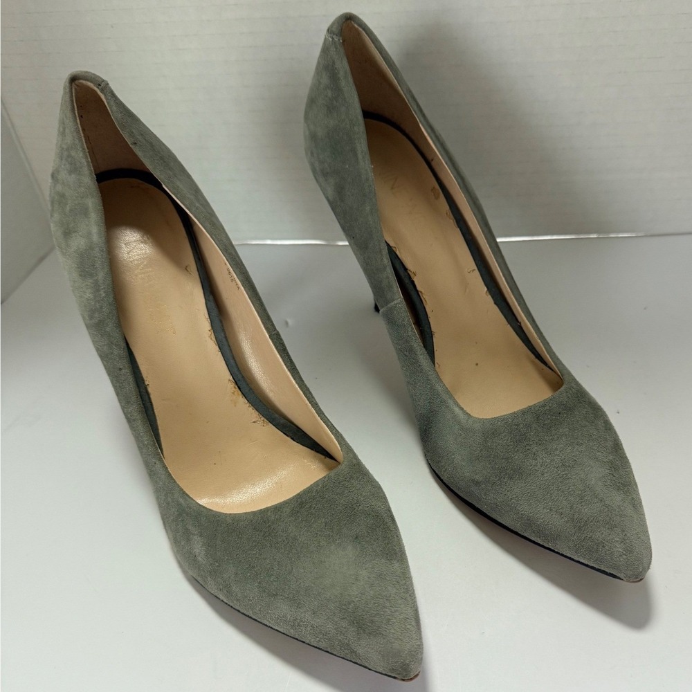 Nine West Pumps Grey Suede Pointed Toe Stiletto Heel Preppy Career Office Chic 6